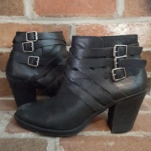 Black lucky brand booties